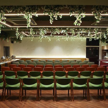 Hotel Gautam Lonavala Eksteriør billede