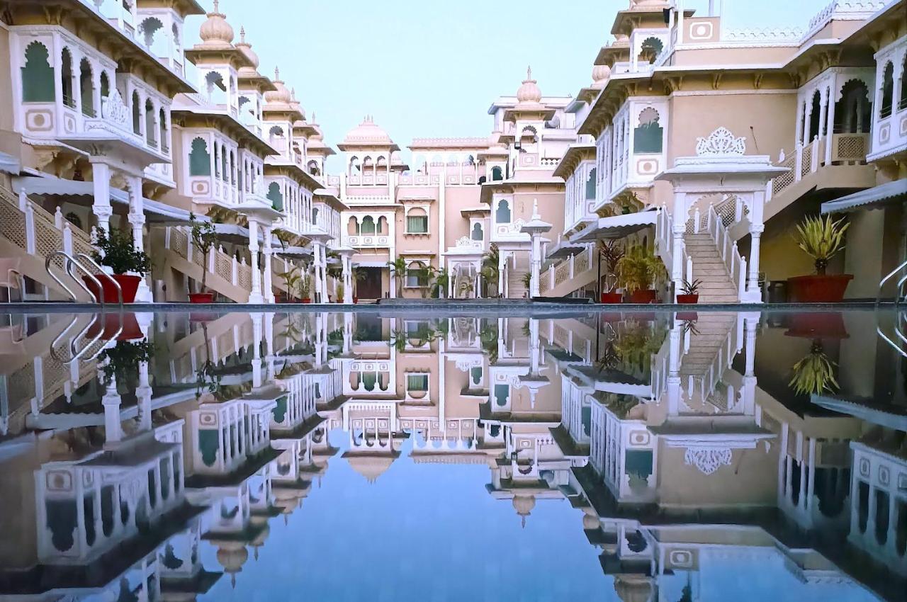 Hotel Gautam Lonavala Eksteriør billede
