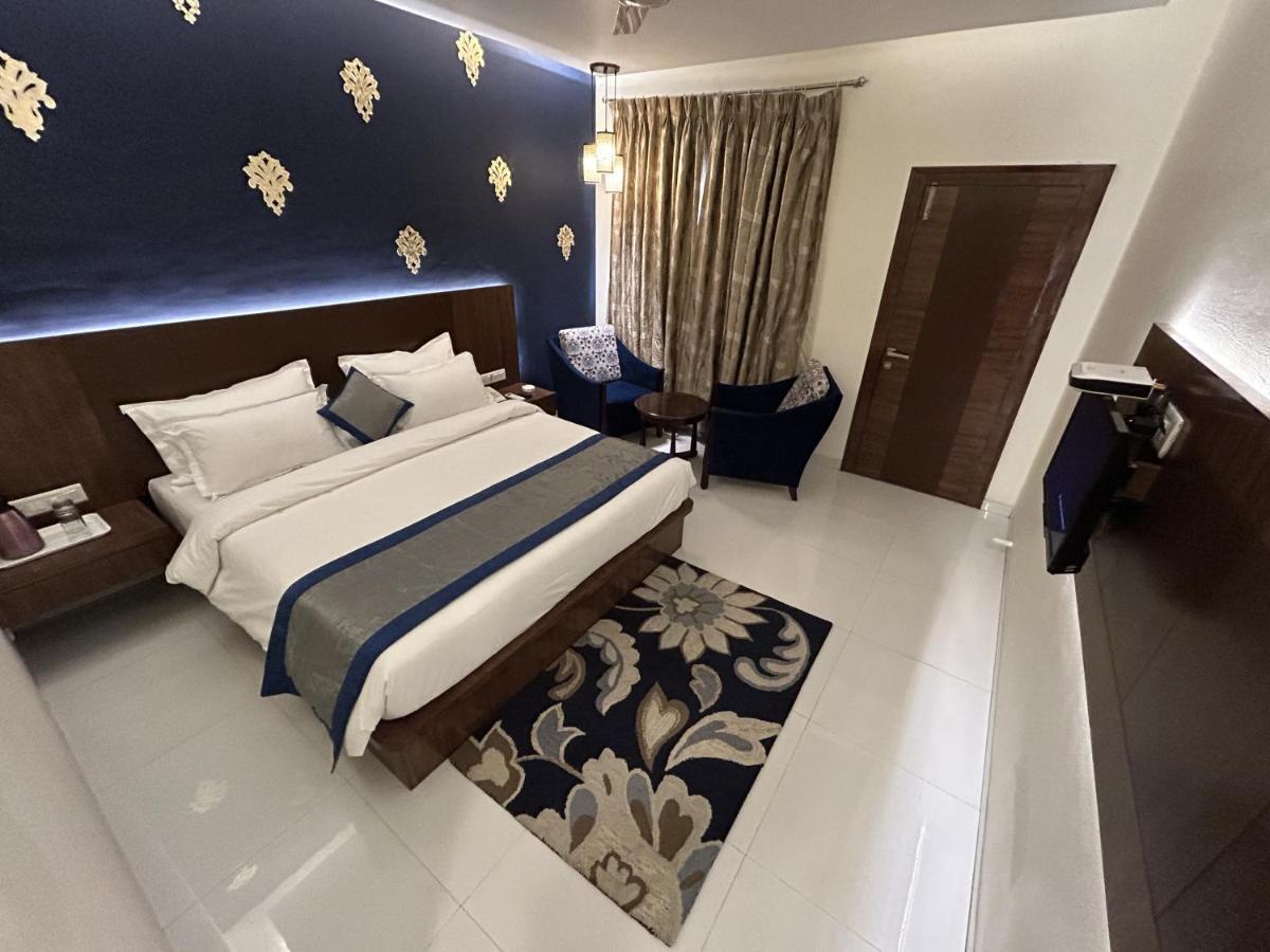 Hotel Gautam Lonavala Eksteriør billede