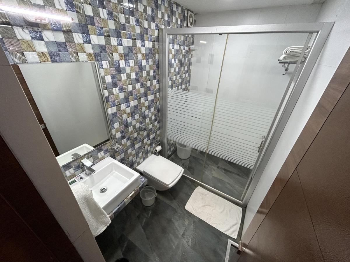 Hotel Gautam Lonavala Eksteriør billede