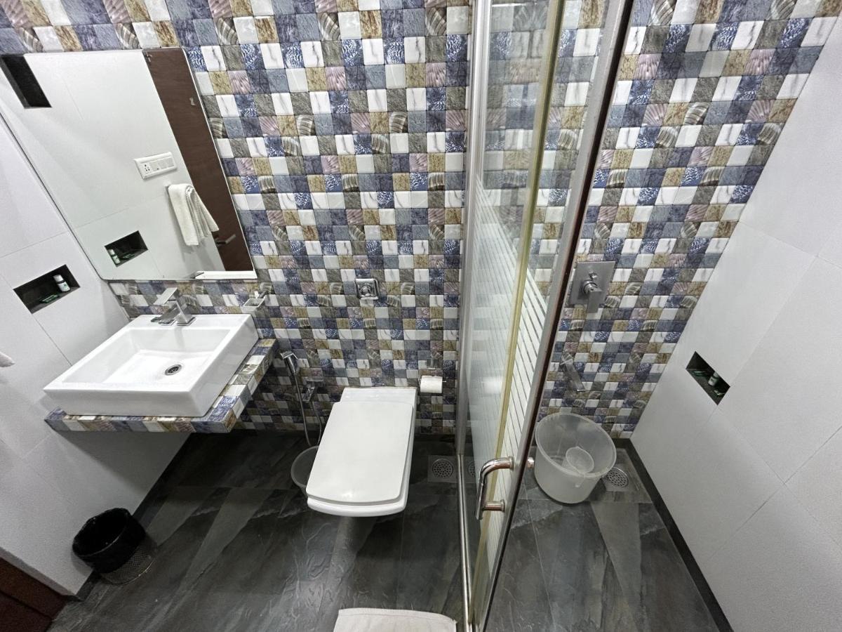 Hotel Gautam Lonavala Eksteriør billede